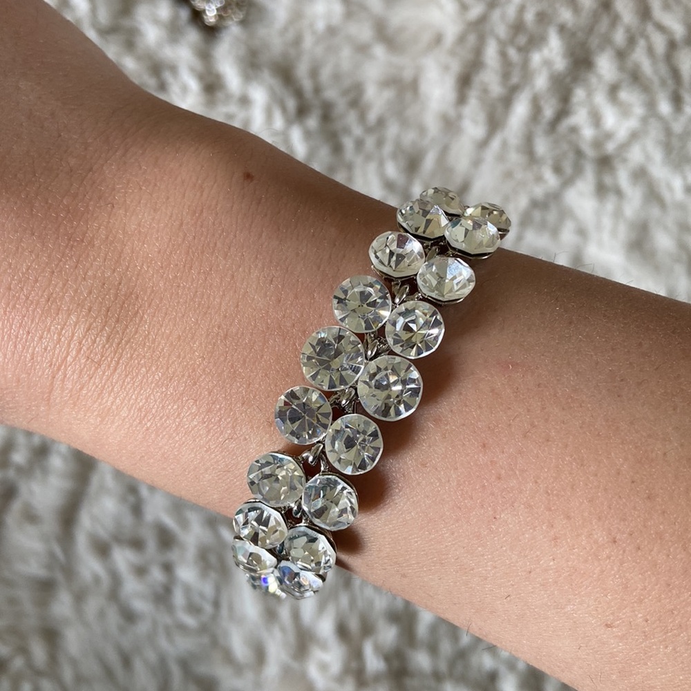 Like New Stunning Silver Color Bracelet